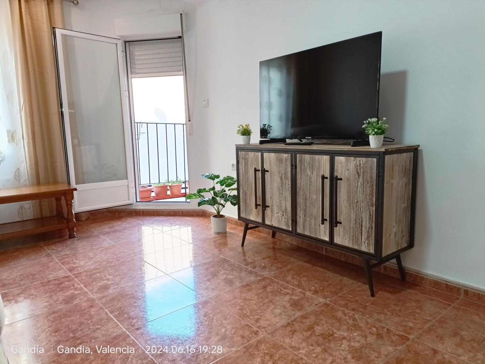 Daoiz, Vivienda Vacacional Para Familias Y Mayores De 25 Anos En El Grao De Gandia 3Ro Sin Ascensor Playa de Gandia المظهر الخارجي الصورة