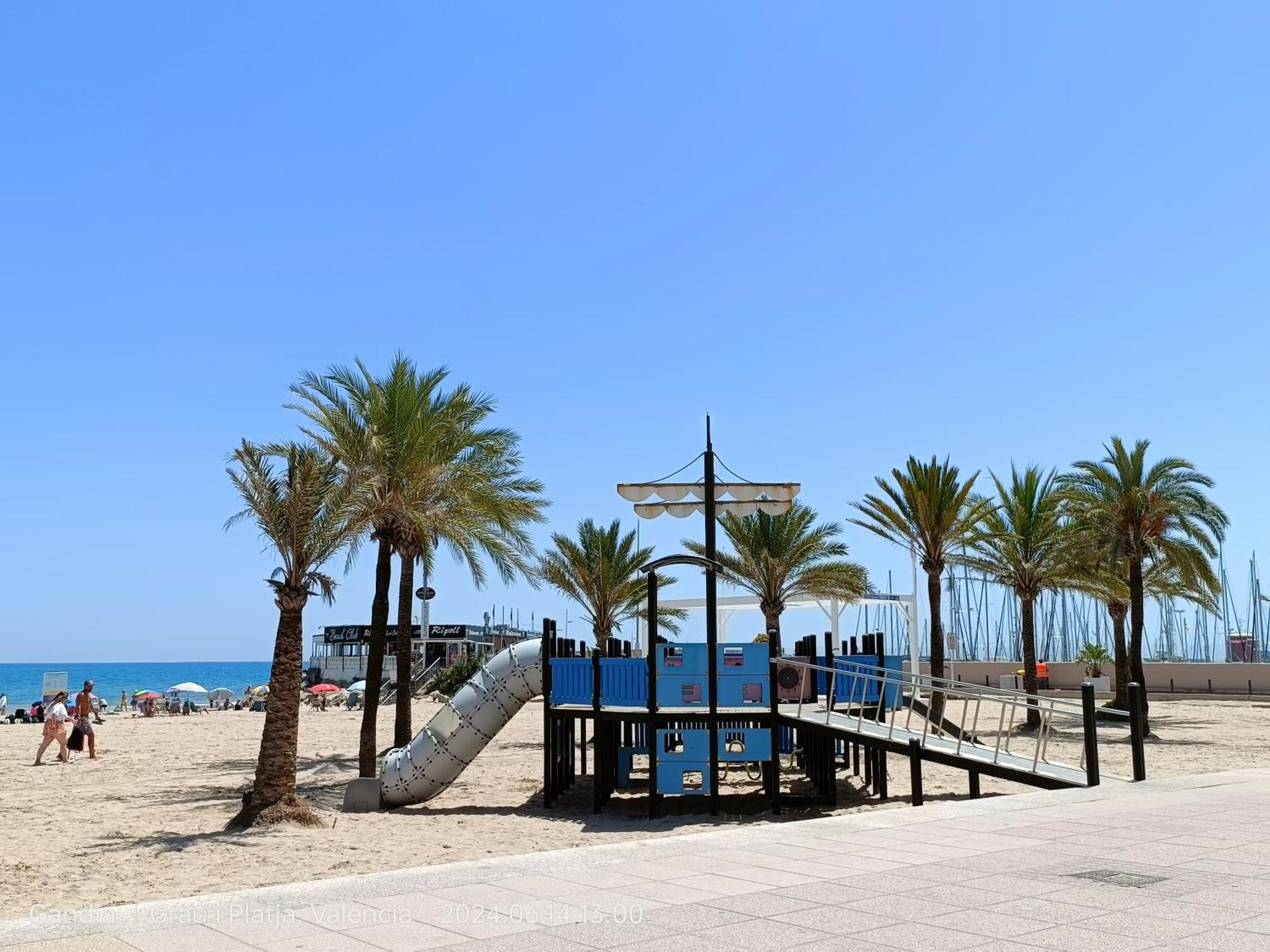 Daoiz, Vivienda Vacacional Para Familias Y Mayores De 25 Anos En El Grao De Gandia 3Ro Sin Ascensor Playa de Gandia المظهر الخارجي الصورة