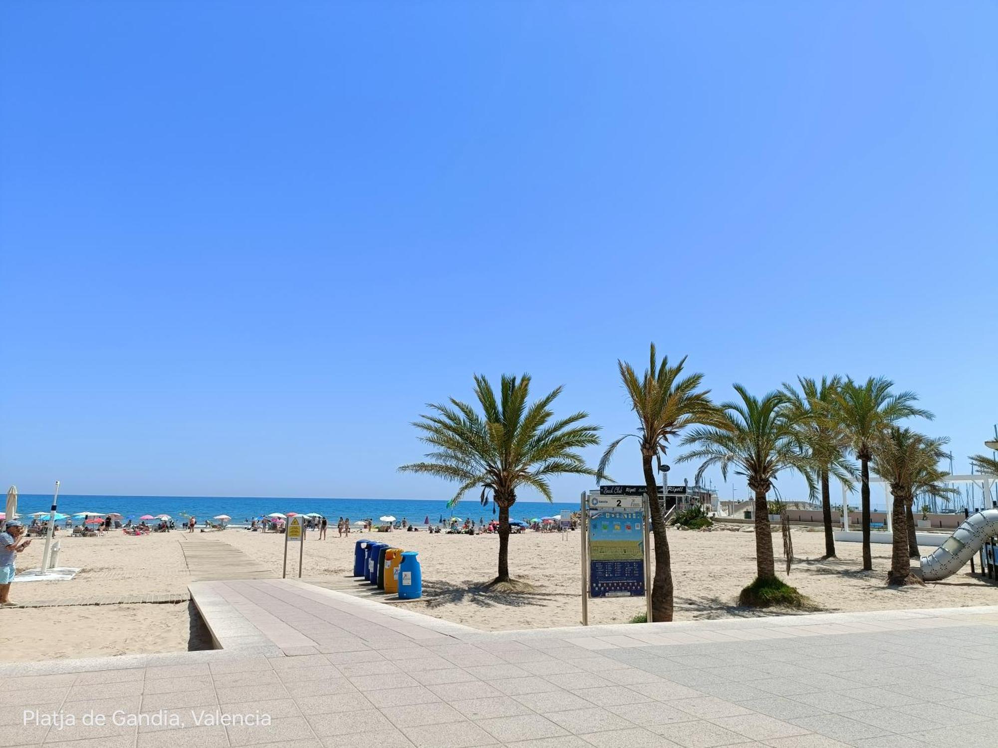Daoiz, Vivienda Vacacional Para Familias Y Mayores De 25 Anos En El Grao De Gandia 3Ro Sin Ascensor Playa de Gandia المظهر الخارجي الصورة